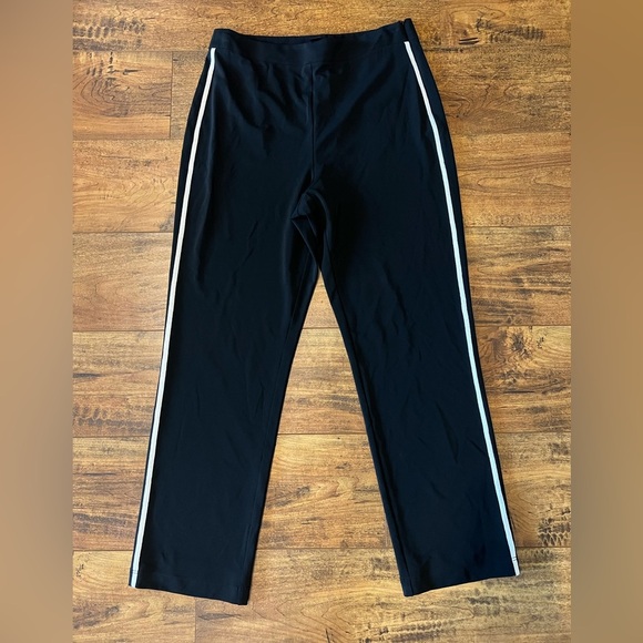 ST. JOHN Black Silky Knit Stripe Dress Pants Size 4 EUC! - Picture 1 of 7